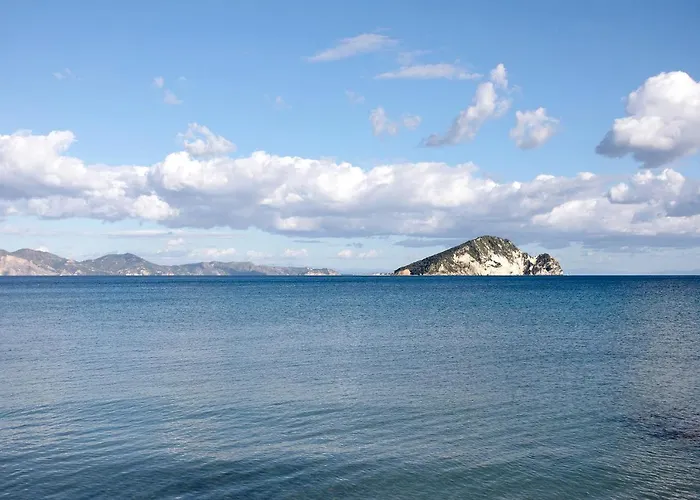 Dolphin 8 Apartamento Keri