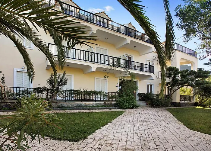 Dolphin 8 Apartament *